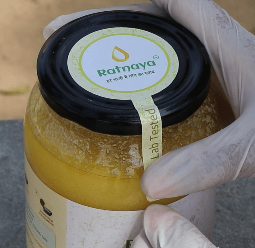 Why Choose A2 Desi Ghee? Health Benefits & Best Online Options - Ratnaya Organics