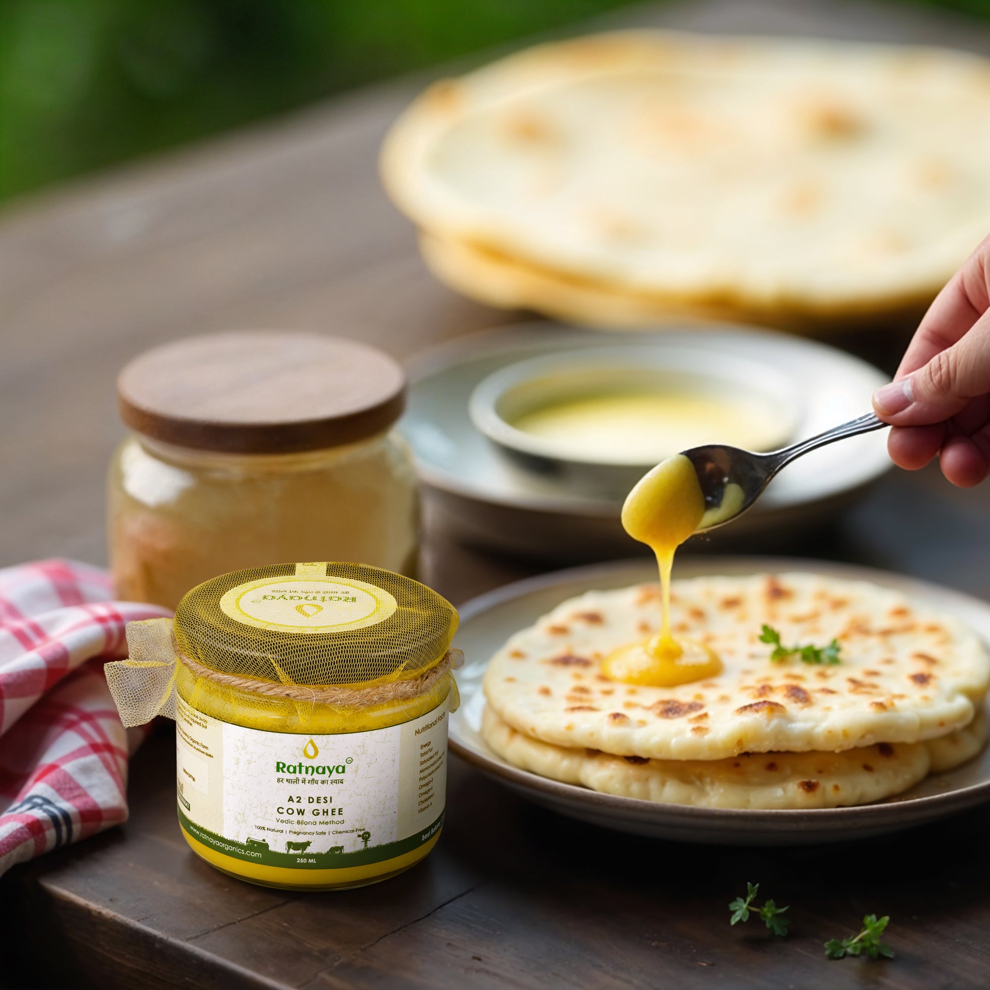 A2 Desi Cow Ghee 500ml Jar | Bilona-Churned - Ratnaya Organics